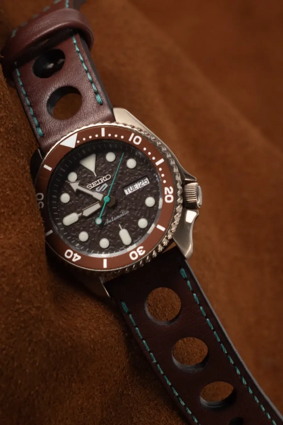 Skórzany pasek do zegarka SEIKO SRPD85K1