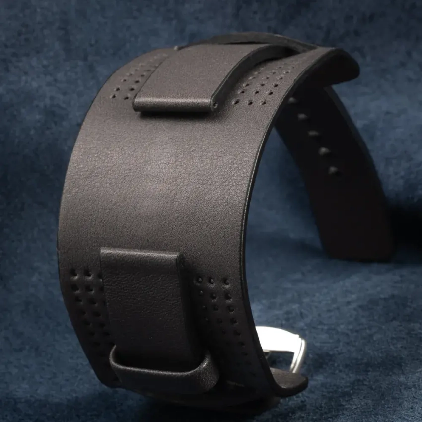 Pasek SZ‑13 z szarej skóry licowej w  bezszwowej formie