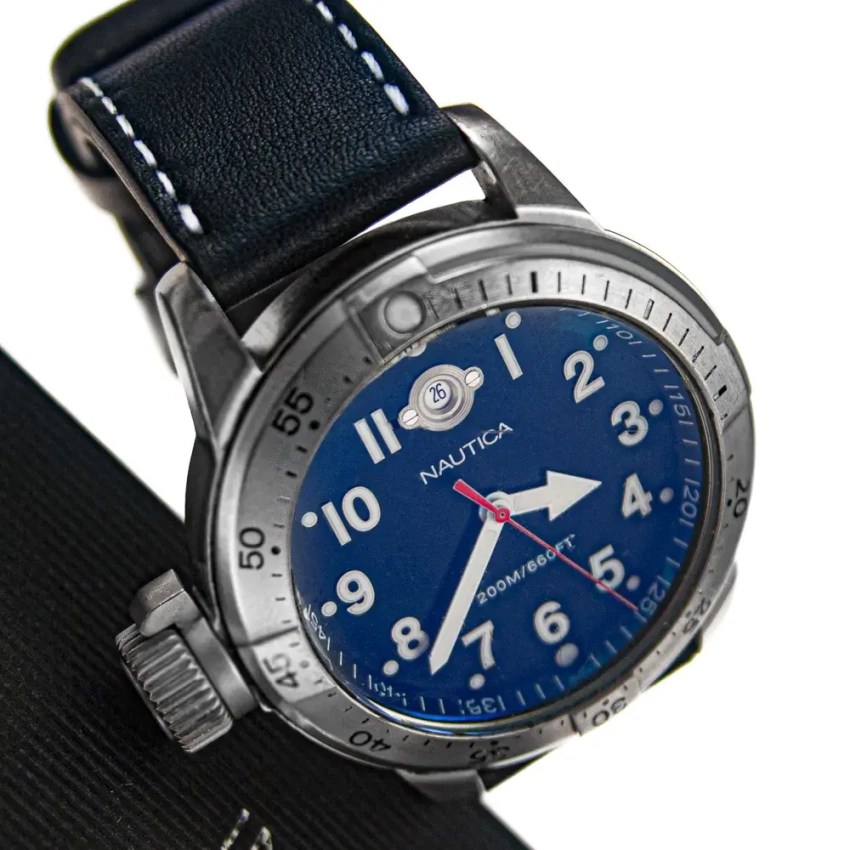 Czarny skórzany pasek do zegarka Nautica A15540 Diver's - mod.63 przykład (01)