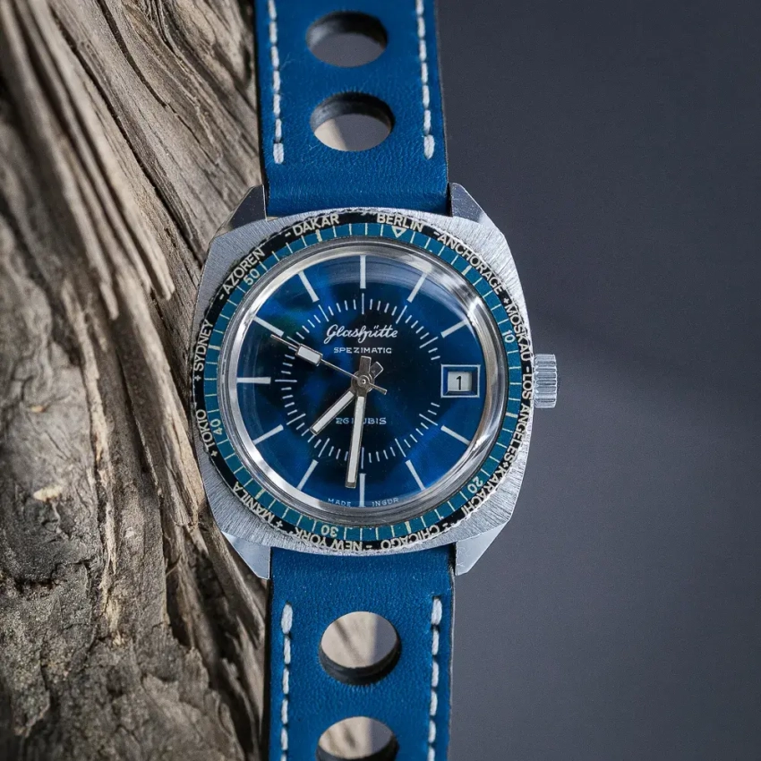Niebieski skórzany pasek Rally do zegarka Glashütte - Spezimatic Worldtimer - mod.65 przykład (09)