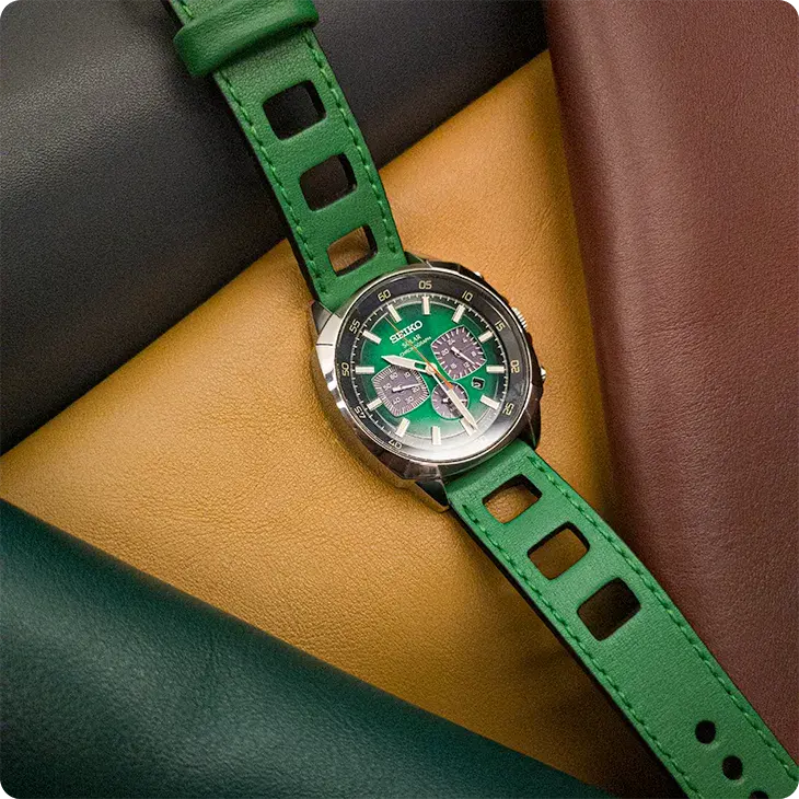 Seiko Solar mit einem Leder-Uhrenarmband von PATTINI auf Glattleder